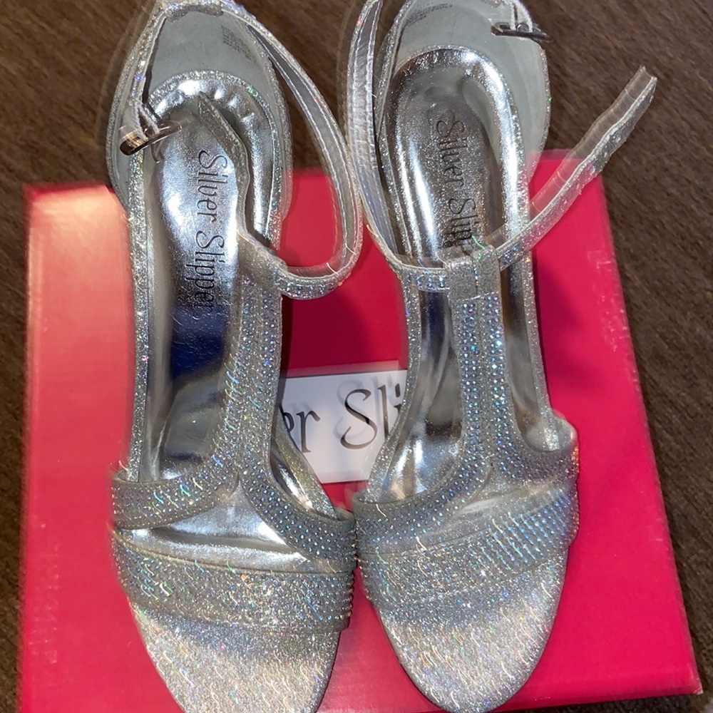 Sliver heels!!! - Picture 3 of 4